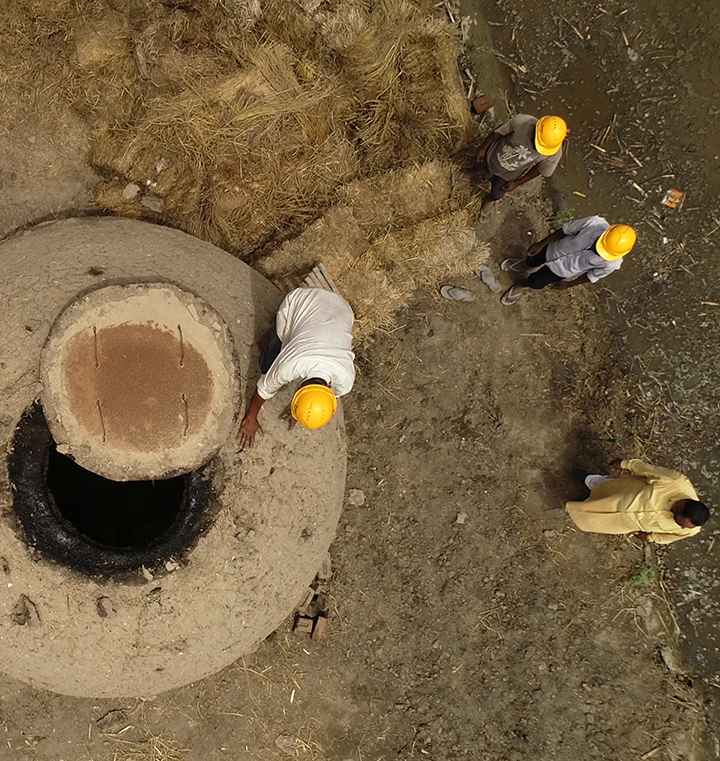 Improving air quality while enriching farmland with biochar in India